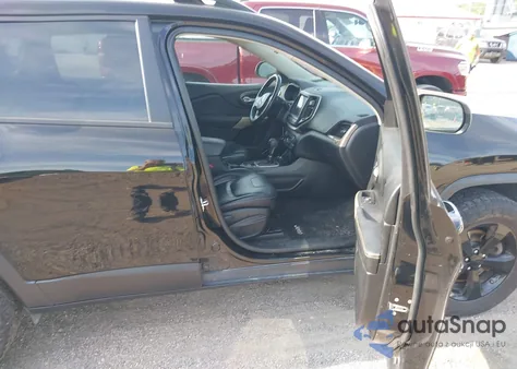 2017 Jeep Cherokee High Altitude 4X4 from USA, damaged, VIN 1C4PJMDB0HW616577